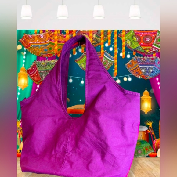 UNIQUE HAND MADE HOBO BOHO PINK AND PURPLE SEQUINS ACCENT TOTE MINT CONDITION - Picture 7 of 13